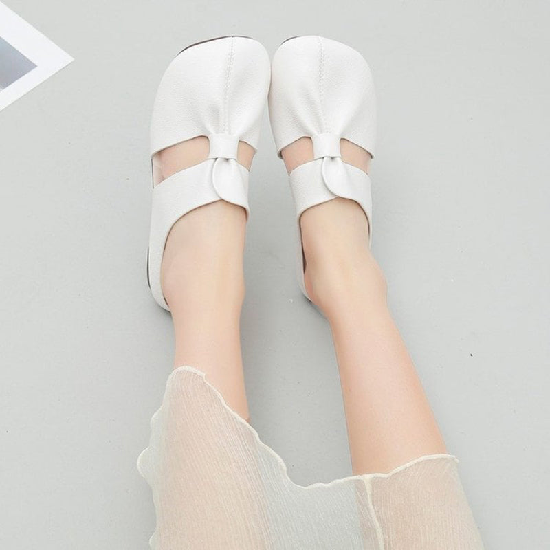 Elegant Cut-out Flat Slippers