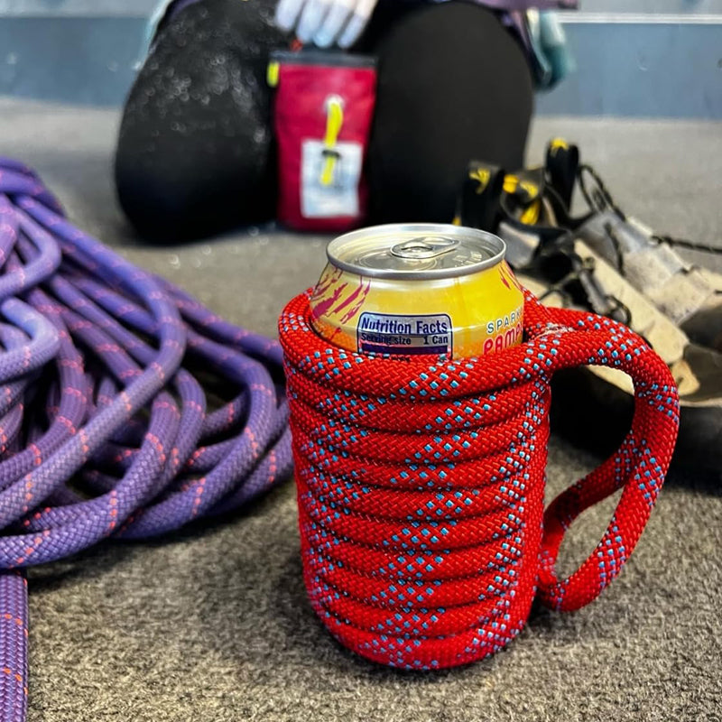 Climbing rope drink can holder