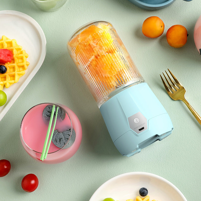 Summer essentials - Portable Sport Bottle Blender