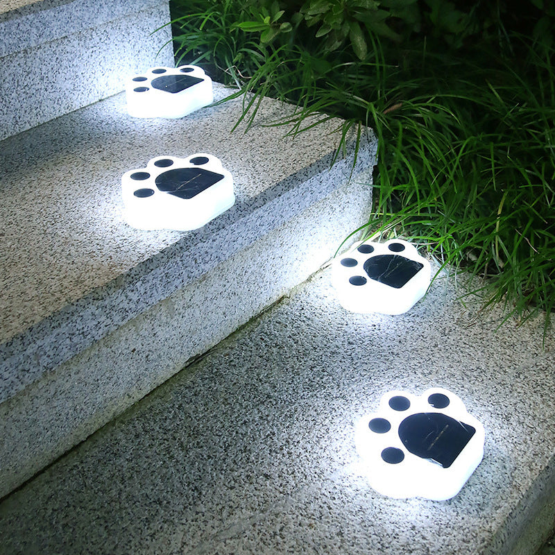 Solar bear paw lamp