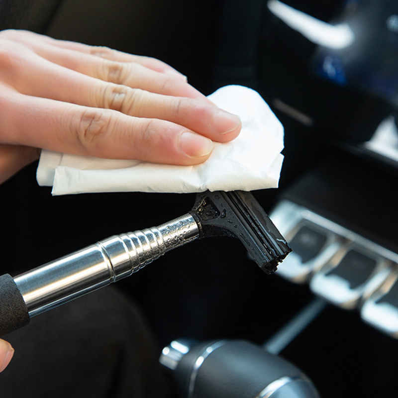 Retractable Rear-View Mirror Dryer