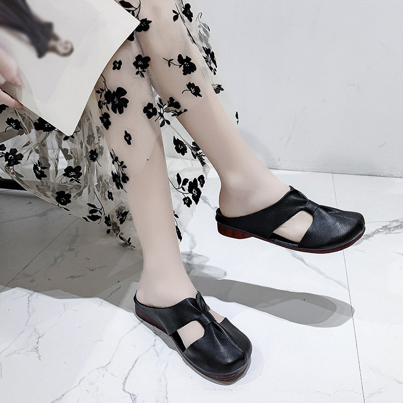 Elegant Cut-out Flat Slippers