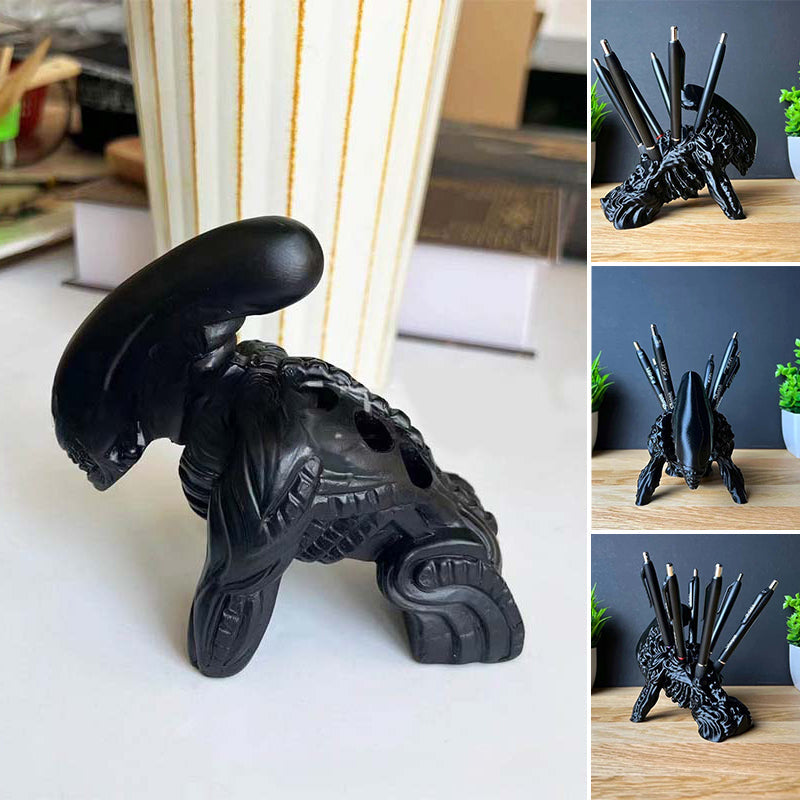 Alien-inspired pen holder